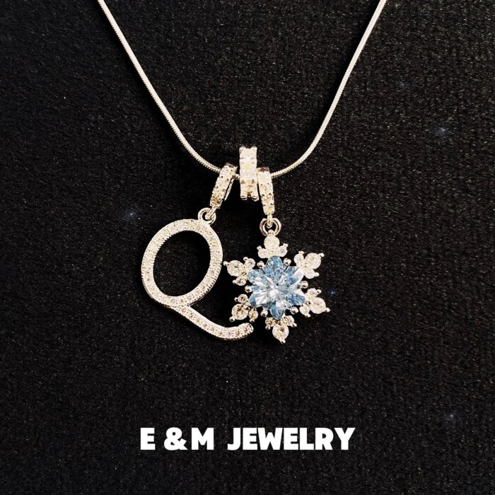 Cross-Border European and American 26 Letters Niche TikTok Ice and Snow Love Letter DIY Necklace Stainless Steel Chain Color Retention