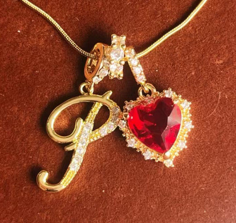 Vintage Retro Letter Necklace New Light Luxury Red Elegant Heart Zircon Letter High-end Gift