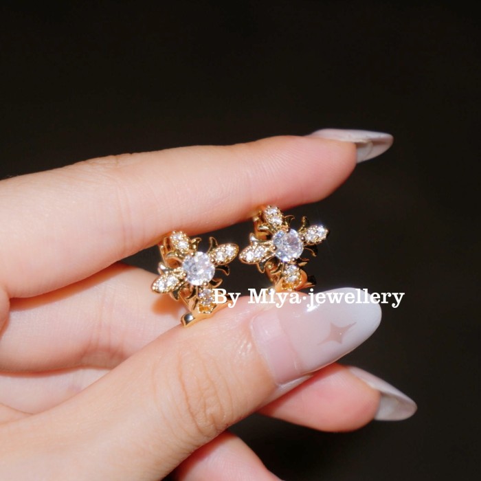 Vintage Sparkling Stone Cross Iris Hoop Earrings for Women, Niche Light Luxury High-End Versatile Simple Earrings