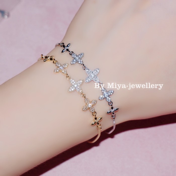 TikTok Hot-Selling Bracelet Light Luxury High-End Four-Pointed Star Sparkling Stone Silver Bracelet for Women High-...