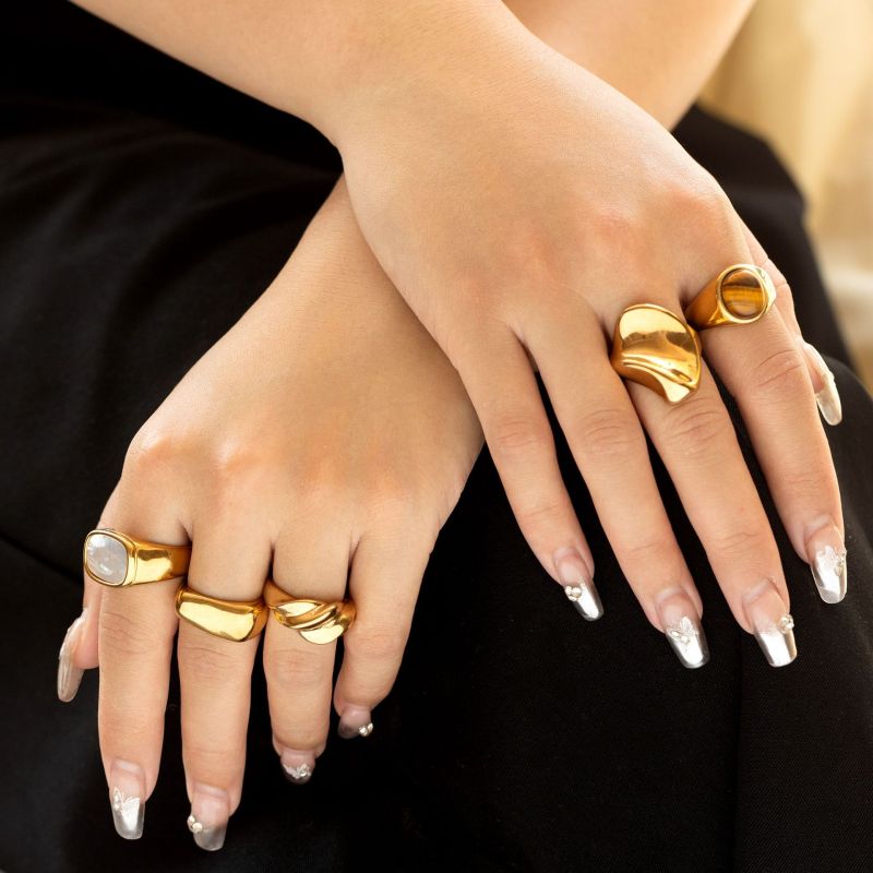 European and American Trend Versatile Stainless Steel Inlaid Diamond Ring Vintage Exquisite Ring Women's High-end 18K Jewelry Wholesale