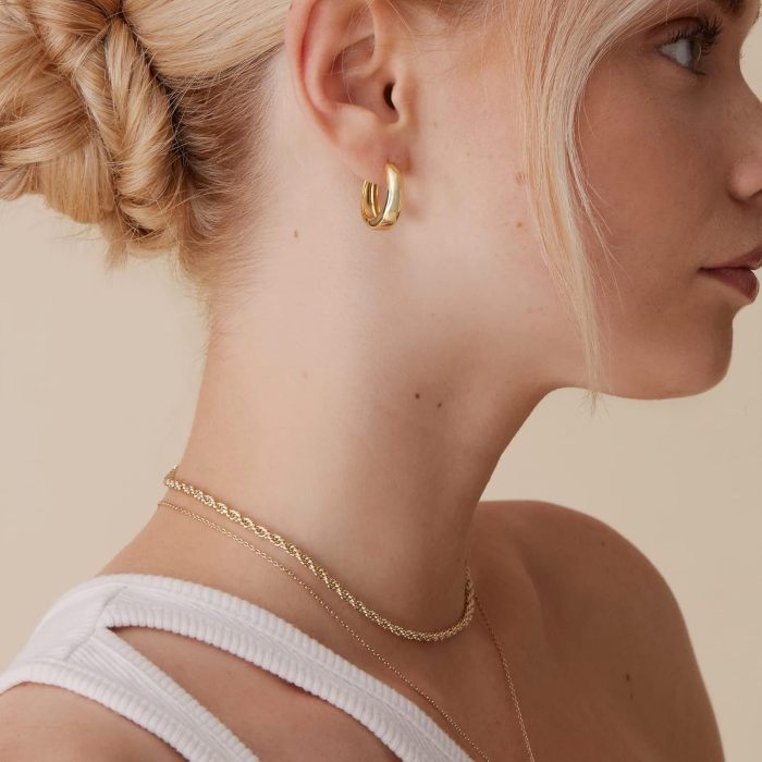 Overseas Hot-Selling Fashion Gold and Silver Small Earrings Thick and Lightweight Women's Fashion Elegant and Generou...