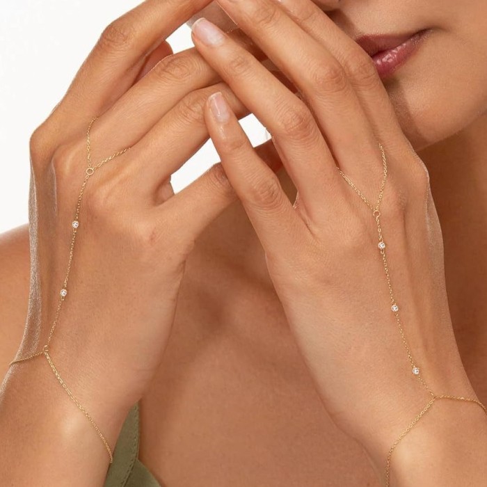 Women's Gold Bracelet Trendy Exquisite Stackable Paperclip Cuban Chain Bracelet Cuff Bracelet Jewelry Set