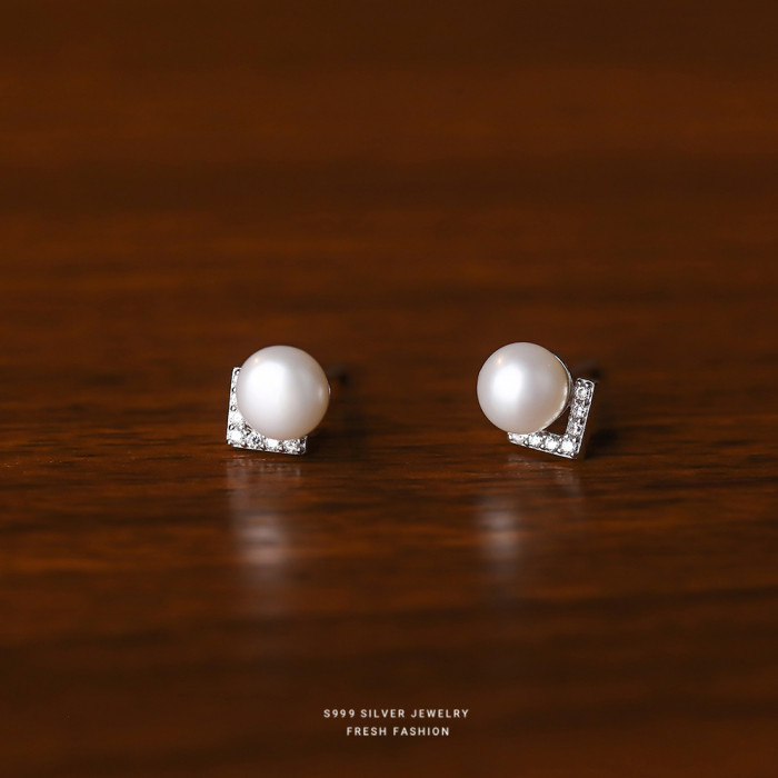 S999 Pure Silver V-Shaped Zircon Inlaid Pearl Earrings for Women French Retro Romantic Light Luxury Design Elegant Earrings Wholesale