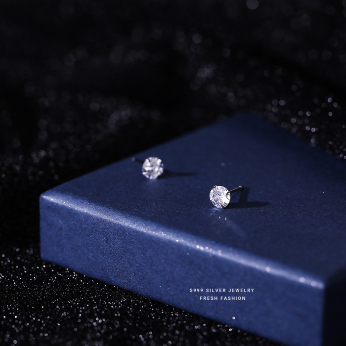 S999 Pure Silver Super Shiny Four-Prong Zircon Earrings for Women Minimalist Versatile Fashion Small Ins Style Pure Silver Earrings Wholesale