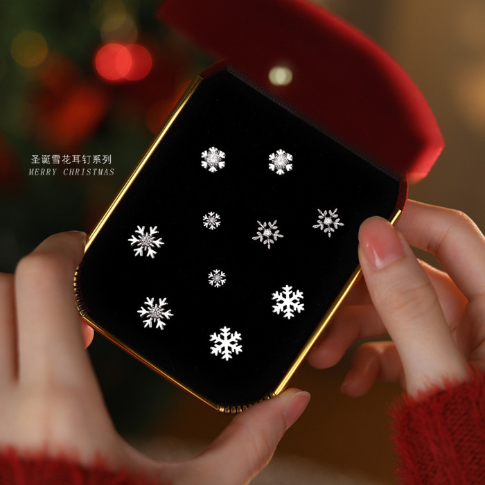 S925 Sterling Silver Snowflake Series Earrings for Women Fashionable Light Luxury Design Christmas Autumn Winter High-Quality Earrings Gift Wholesale