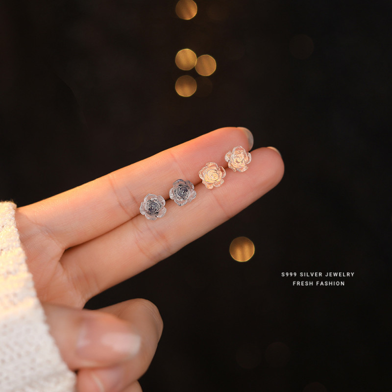 New Arrival S999 Pure Silver Iridescent Cool Rose Stud Earrings Simple French Retro Elegant Sweet Niche Earrings