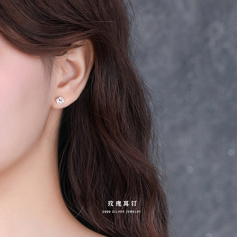 S999 Pure Silver Earrings for Women Simple Four-Leaf Clover Pure Silver Small Ear Bone Studs Ear Piercing Care Earrings Wholesale