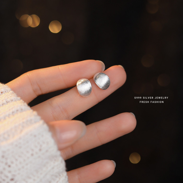 S999 Pure Silver Curved Matte Brushed Earrings for Women French Retro Hong Kong Style Elegant Internet Celebrity High-end Personality Earrings