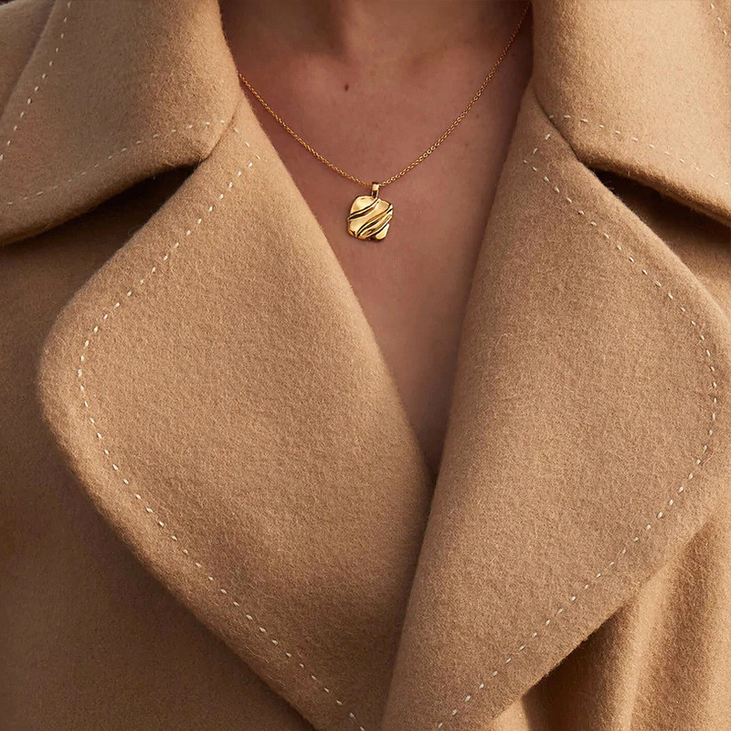 S925 Sterling Silver Light Luxury Irregular Initial Collarbone Necklace European and American Cross-Border Hot-Selling French Retro Pearl Necklace for Women