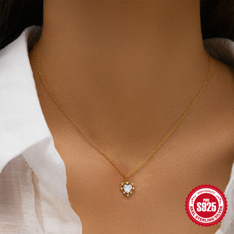 S925 Sterling Silver Heart Inlaid Single Diamond Super Sparkling Collarbone Chain Japanese and Korean Simple Forest Style Light Luxury Niche Design Necklace