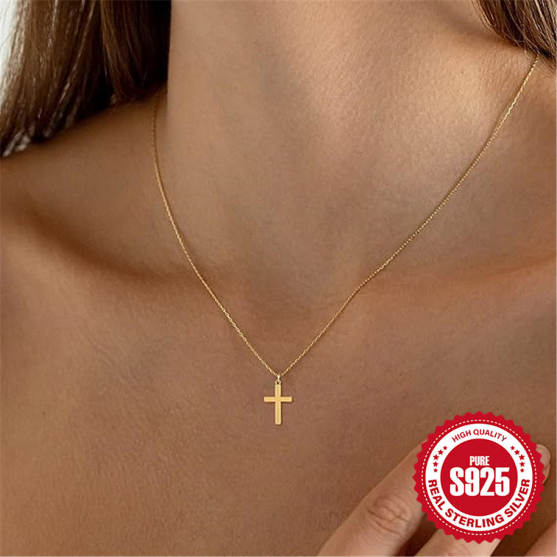 Hot Selling 925 Sterling Silver Smooth Cross Necklace for Women, European and American Fashion Minimalist Ins Style Collarbone Chain