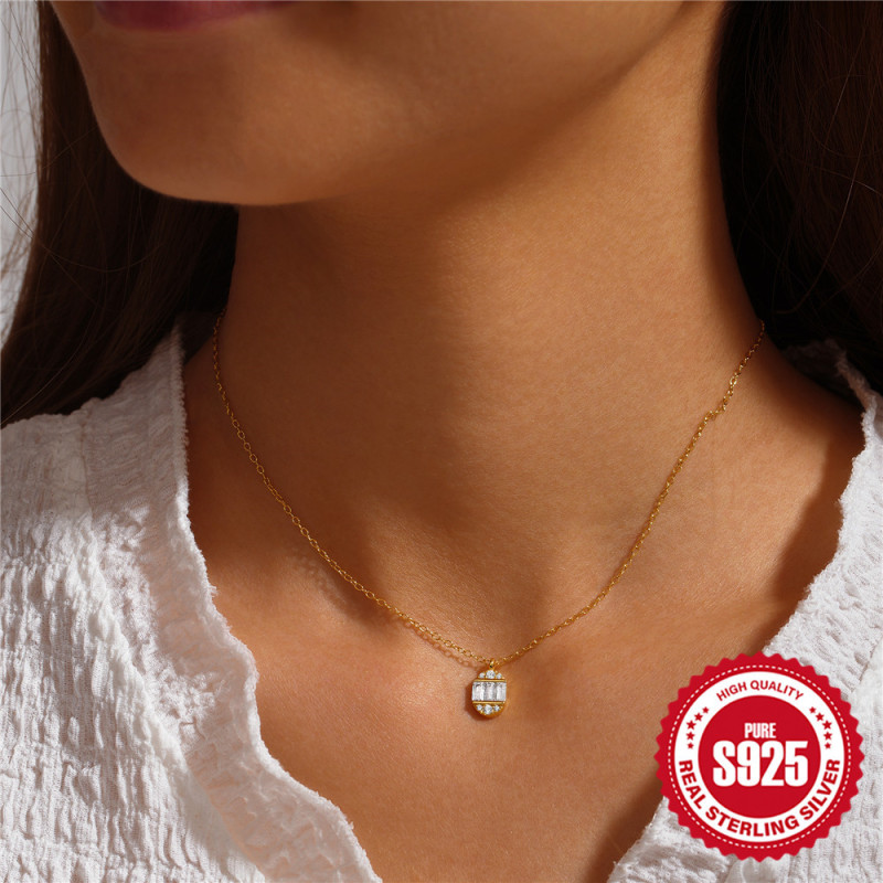 New 925 Sterling Silver Creative Personality Egg-Shaped Diamond-Studded Collarbone Necklace Korean and Japanese Internet Celebrity Hot-Selling Daily Wear Necklace