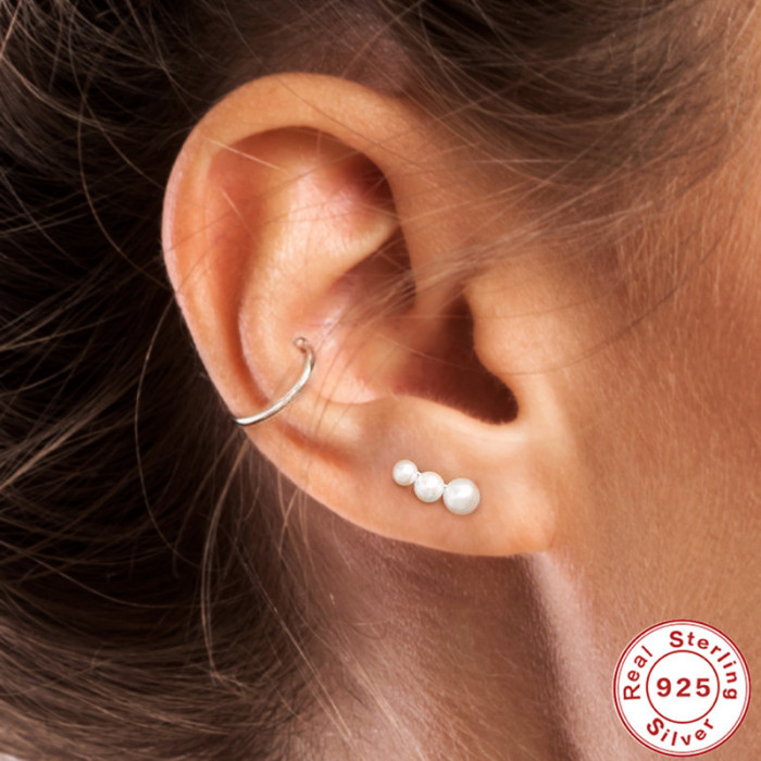 S925 Sterling Silver Simple Style Single Row Three Pearl Stud Earrings Dongdaemun Light Luxury Niche High-end Earrings