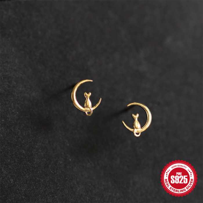 925 Sterling Silver Moon Cat Earrings Korean and Japanese Design INS Style Cute Crescent Mini Cat Earrings Jewelry