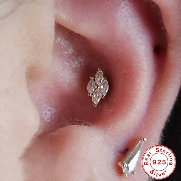 European and American Fashion Piercing Jewelry S925 Sterling Silver Personalized Horse Eye Diamond Inlaid Spiral Piercing Ear Bone Stud Earrings