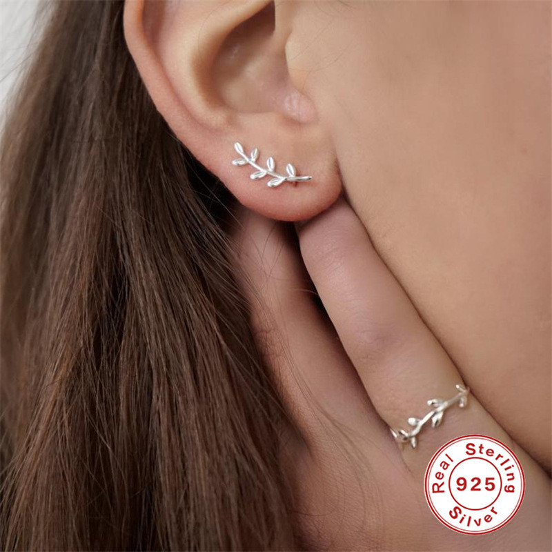 S925 Sterling Silver Leaf Earrings INS Style Personality Versatile Student Stud Earrings Creative Forest Style Leaf Earrings