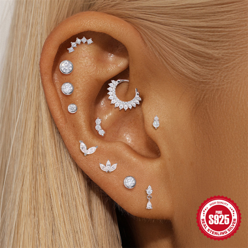 S925 Sterling Silver Classic Diamond-Encrusted European and American Style Flat Head Threaded Piercing Ear Bone Stud Japanese and Korean Niche High-End Ear Jewelry