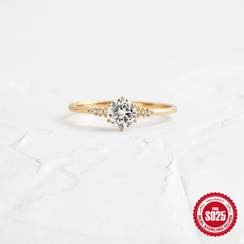 S925 Sterling Silver Classic Six-Prong Diamond Ring for Women, European and American Fashion Hot Sale, Niche Ins Style Engagement Zircon Ring