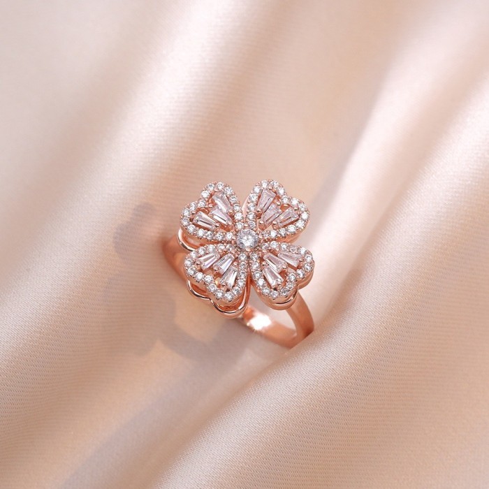 Necklace for Women, Internet Celebrity Style, Versatile, Niche, Sweet, High-End Rotating Necklace and Ring Set, Wholesale Accessories