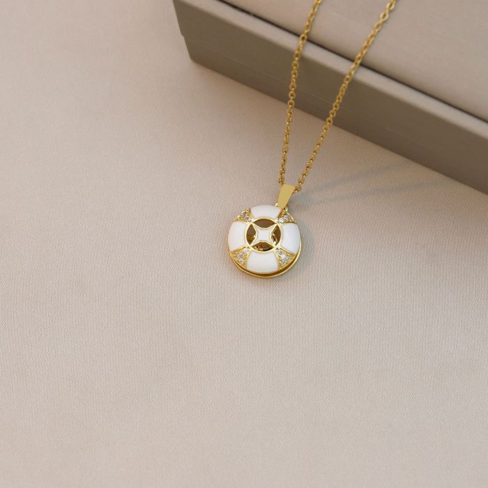 Necklace for Women Korean and Japanese Style Rotating Four-Leaf Flower Zircon Necklace Fashion Cross-Border European and American Petal New Clavicle Chain Jewelry