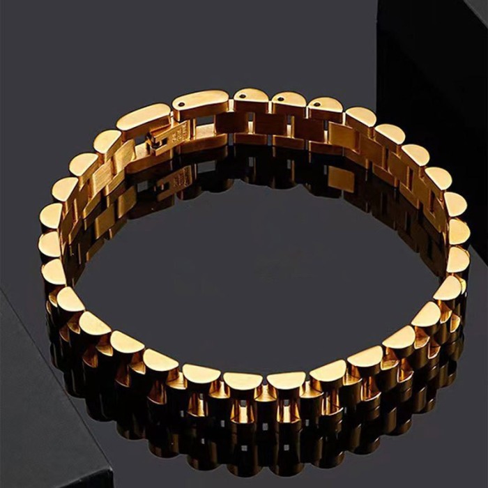 Titanium Steel Bracelet Presbyopic Leather I Series High-Quality Lv Family V-Shaped Four-Leaf Clover Hot-Selling Brac...