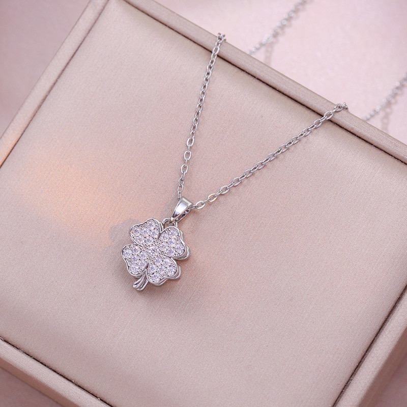 Necklace for Women Internet Celebrity Rotating Heart Flower Zircon Flower Niche Cross-Border New Design Pendant Elegant Collarbone Chain