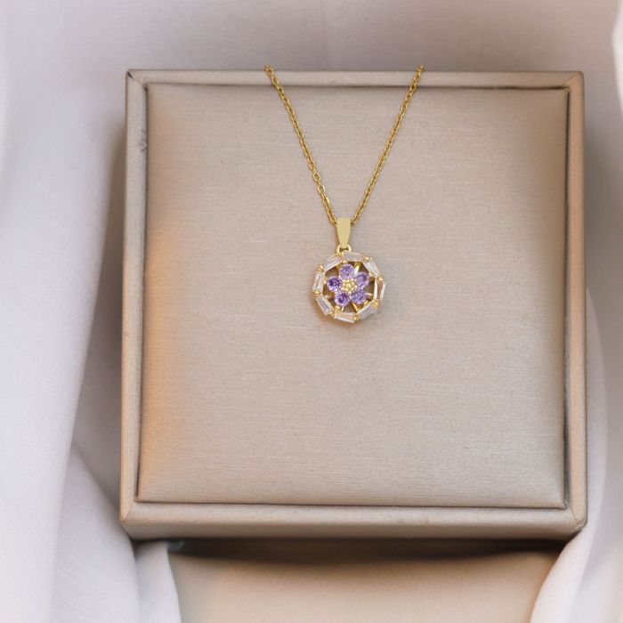 Necklace for Women, Internet Celebrity Five-Petal Flower Zircon Flower, Niche New Design Pendant, Elegant Cross-Border Rotating Titanium Steel Necklace
