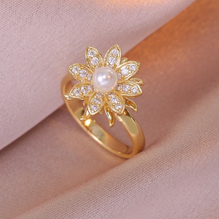 Necklace for Women, Internet Celebrity Style, Versatile, Niche, Sweet, High-End Rotating Necklace and Ring Set, Wholesale Accessories