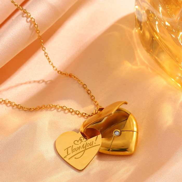 Cross-Border Hot-Selling 18K Gold Heart-Shaped Openable Titanium Steel Necklace European and American Style Personality Simple Collarbone Chain Pendant Necklace