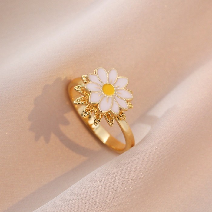 Necklace for Women, Internet Celebrity Style, Versatile, Niche, Sweet, High-End Rotating Necklace and Ring Set, Wholesale Accessories