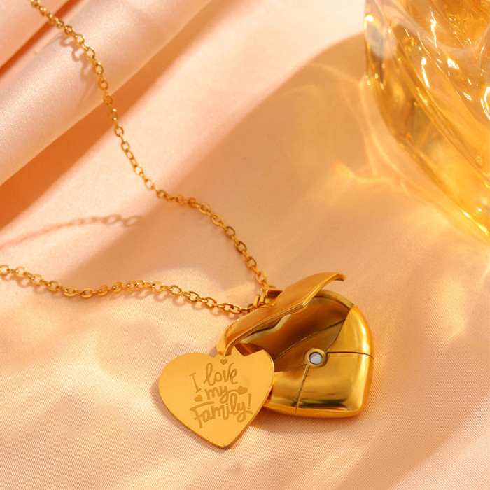 Cross-Border Hot-Selling 18K Gold Heart-Shaped Openable Titanium Steel Necklace European and American Style Personality Simple Collarbone Chain Pendant Necklace