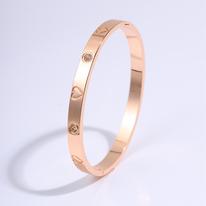 Fashion Simple Titanium Steel Bracelet Heart Stone-Inlaid Bracelet for Women High-end Gold-Plated 18K Stainles...