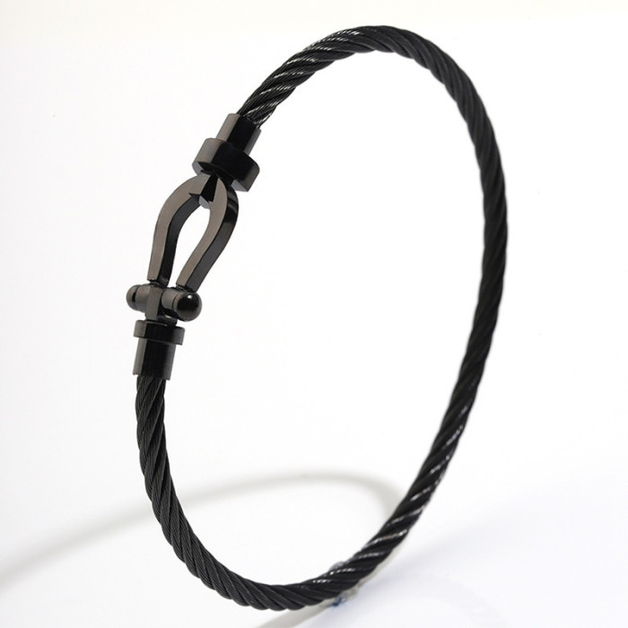 Titanium Steel Bracelet Magnetic Threaded Horseshoe Stainless Steel Bracelet for Women High-end Fashion Simple Non-fa...