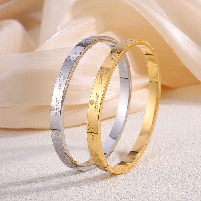 Titanium Steel Bracelet LOVE Heart Embossed Bracelet Jewelry Personalized Couple Design Love Meaning Stainless Steel Bracelet