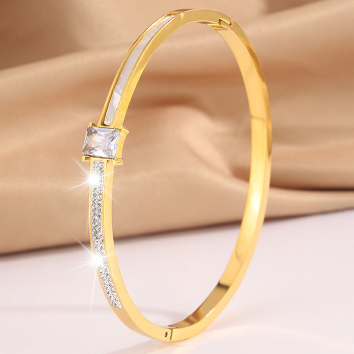 Titanium Steel Bracelet for Women, Simple Design, Non-Fading, Elegant Dot Fashion Couple Style, Square Bracelet Jewelry