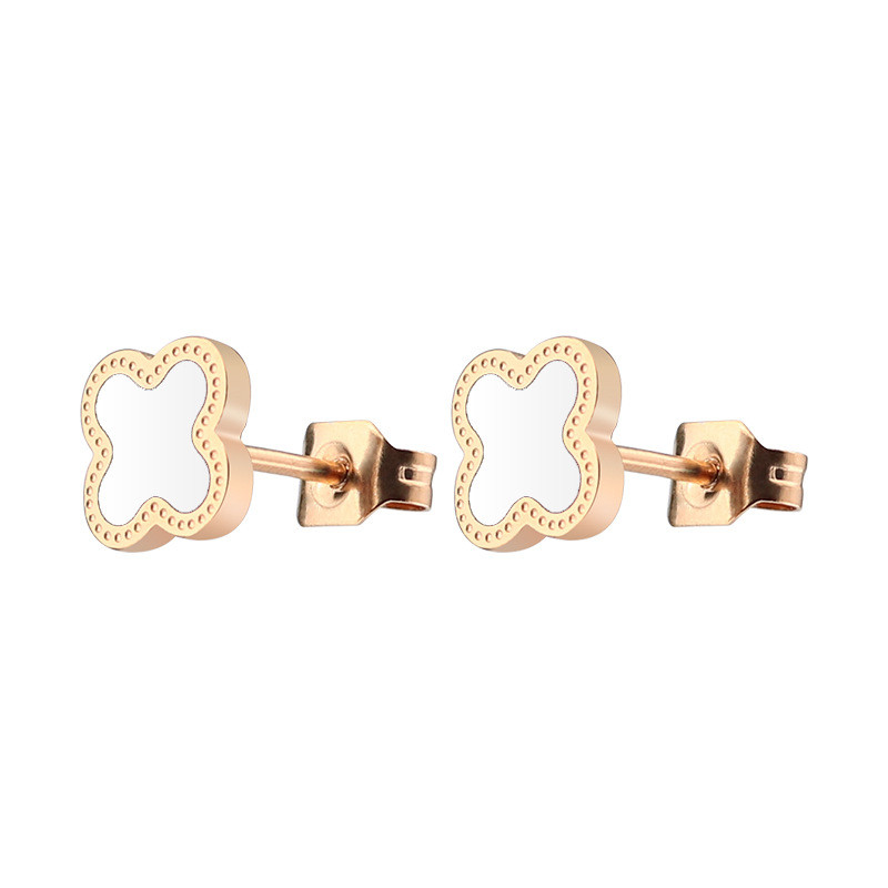 European and American Cross-Border Fashion New Four-Leaf Clover Titanium Steel Small Earrings for Women, Elegant and Minimalist Cold Style Earrings, Wholesale from Manufacturer