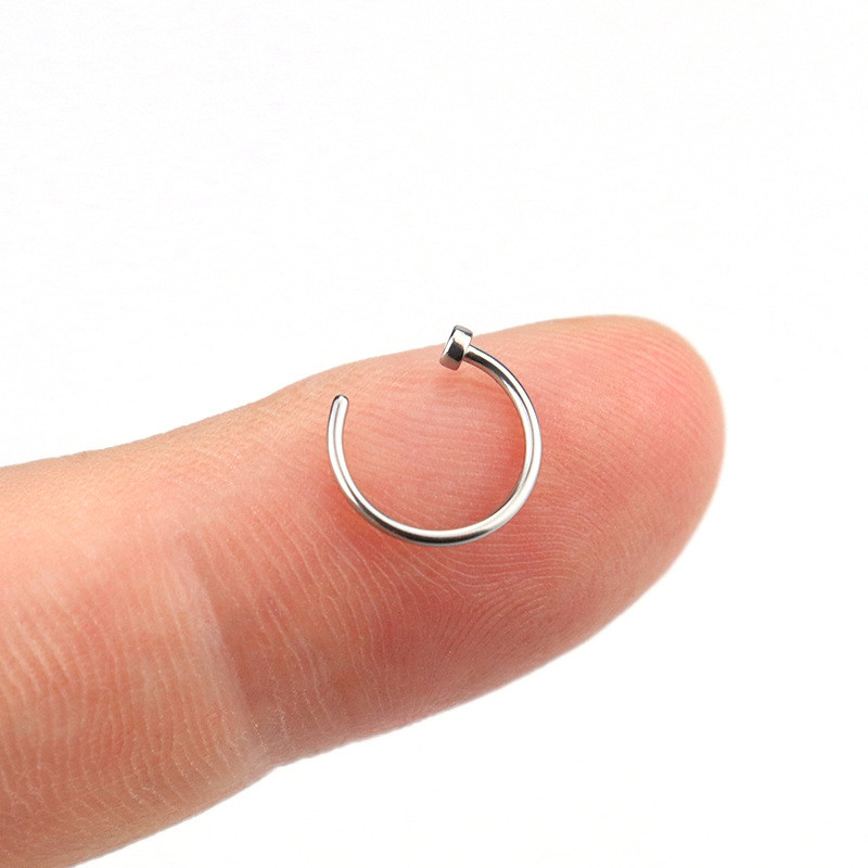 Cross-Border Fashion New High-End Titanium Steel Piercing Nose Stud Simple Versatile Niche Nose Jewelry Piercing Accessories Wholesale