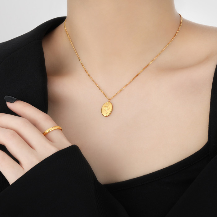 Korean and Japanese Style New Rose Flower Pendant Necklace for Women, Niche Design, Titanium Steel Plated, High-end Clavicle Chain
