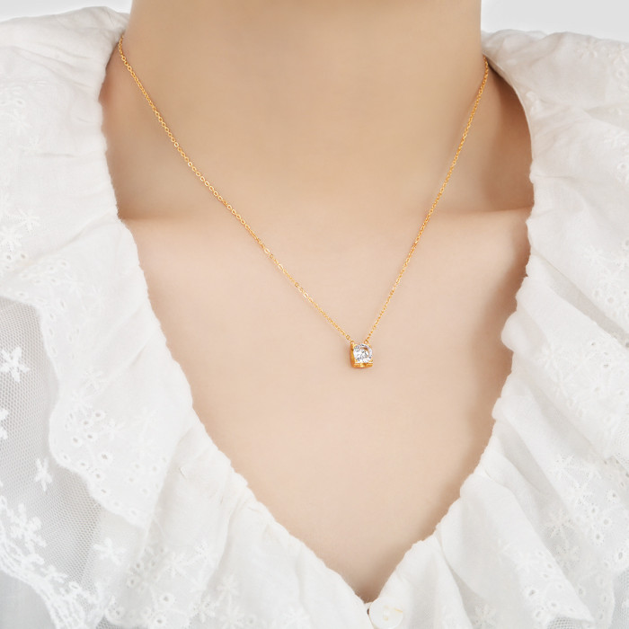 Korean Style Ins Niche Design Simple Fashion Four-Claw Bull Head Single Diamond Titanium Steel Necklace Versatile Elegant Collarbone Chain