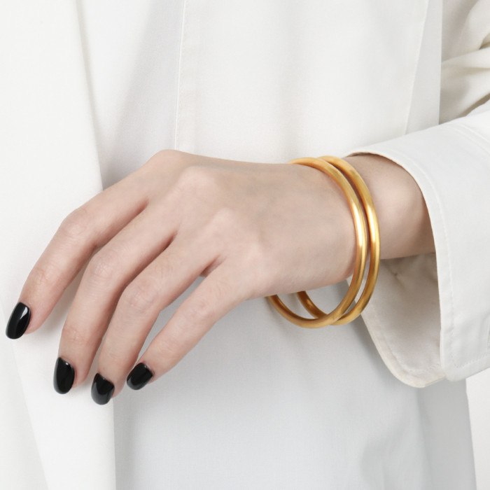 Inheriting National Trend Ancient Brushed Titanium Steel Bracelet for Women, Titanium Steel Plated with 24k Gold, Versatile Circle Bracelet