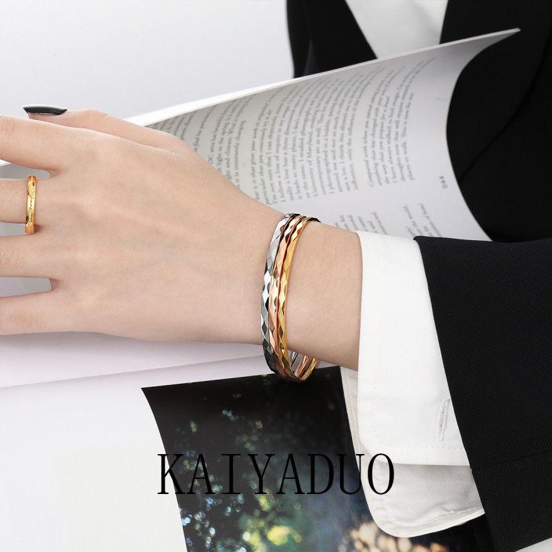Korean New Style Layered Wear Niche Simple 3mm Diamond-Shaped Bracelet Fashionable Personality Versatile Gold-Plated Titanium Steel High-End Feel