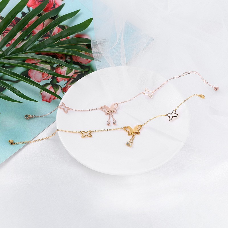 Summer Beach Fashion Open Toe Tassel Single Diamond Butterfly Anklet for Women Electroplated PVD Gold Titanium Steel Simple Foot Jewelry