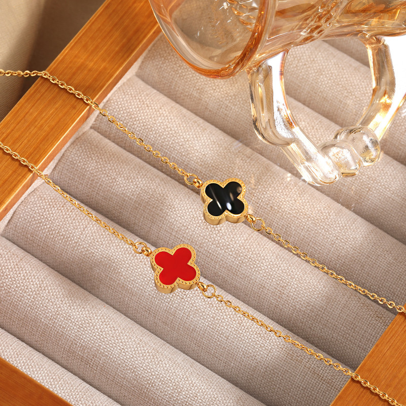 Korean Style New Luxury Four-Leaf Clover Double-Sided Black and White Shell Anklet for Women Fashionable Personality Gold-Plated Titanium Steel Foot Jewelry