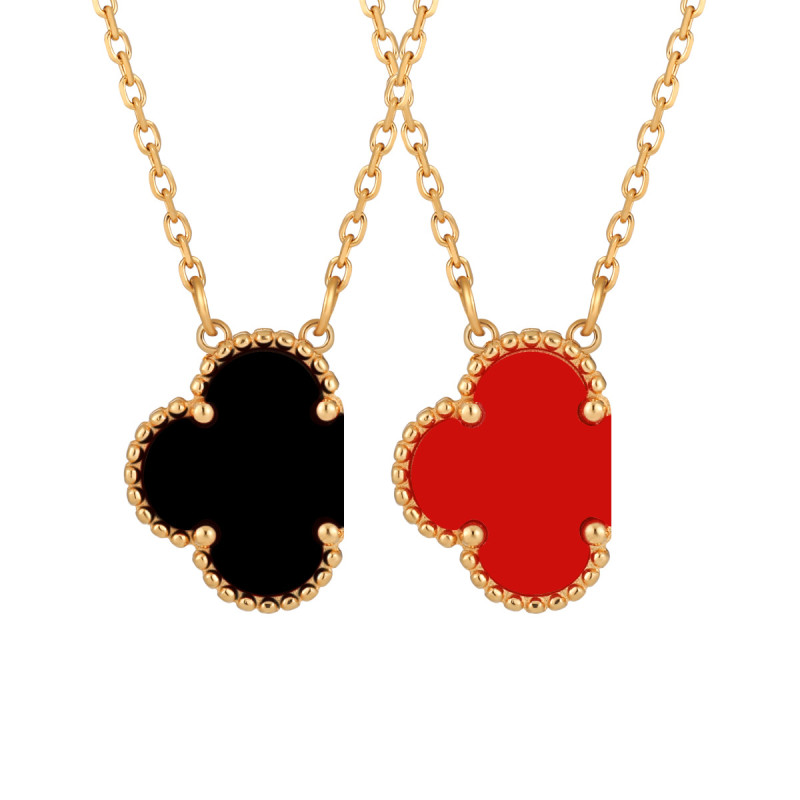 Korean Style Fashion Light Luxury High Version Four-Leaf Clover Necklace for Women Versatile Personality Gold-Plated High-End Titanium Steel Collarbone Chain