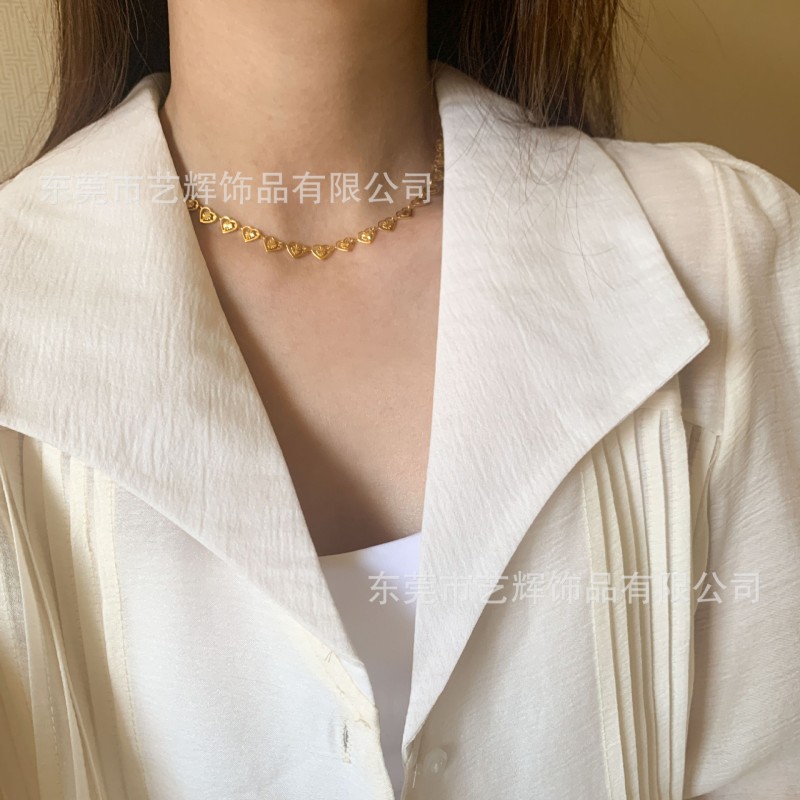 Korean Niche Design Handmade Heart Embossed Necklace Personality Sweet Cool Short Choker Titanium Steel Collarbone Chain