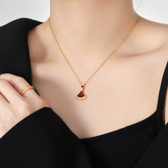 Korean Style Light Luxury CNC Precision Fan-shaped Mini Dress White Mother-of-pearl Necklace Fashionable Personality Gold-plated Titanium Steel Collarbone Chain