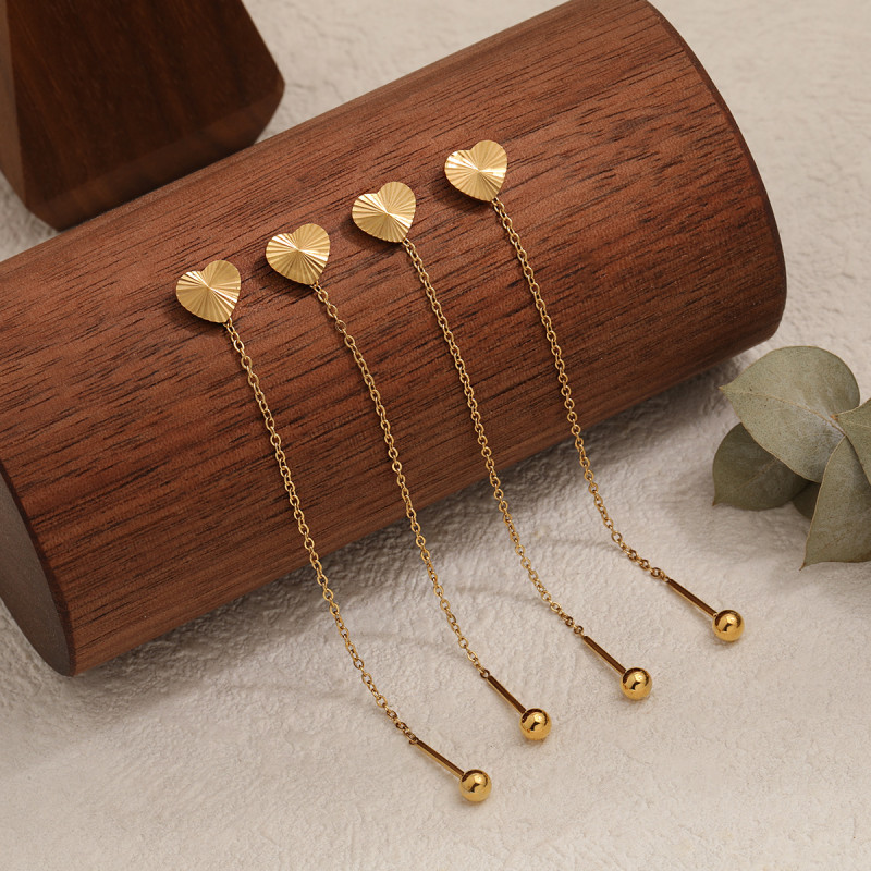 Korean Style Niche Design Simple Laser Surface Heart Ear Thread Fashionable Personality High-end Gold Titanium Steel Anti-loss Earrings