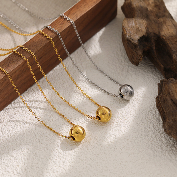 European and American Retro Cat Eye Lucky Bead Pendant Ins Style Personality Fashion Collarbone Chain Titanium Steel 18K Gold Plated Necklace for Women