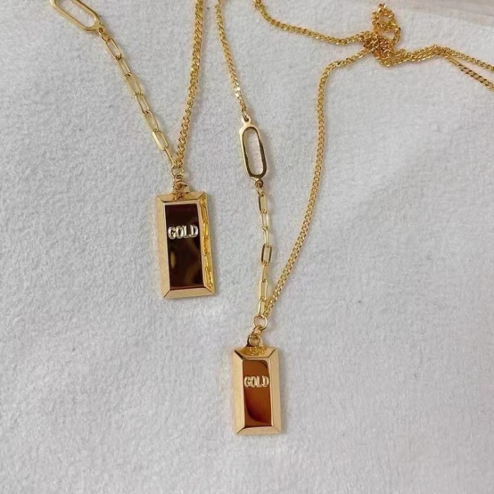 Custom OEM Titanium Steel Color-Retaining Hypoallergenic Necklace for Women Shell Collarbone Chain Light Luxury Women's Jewelry